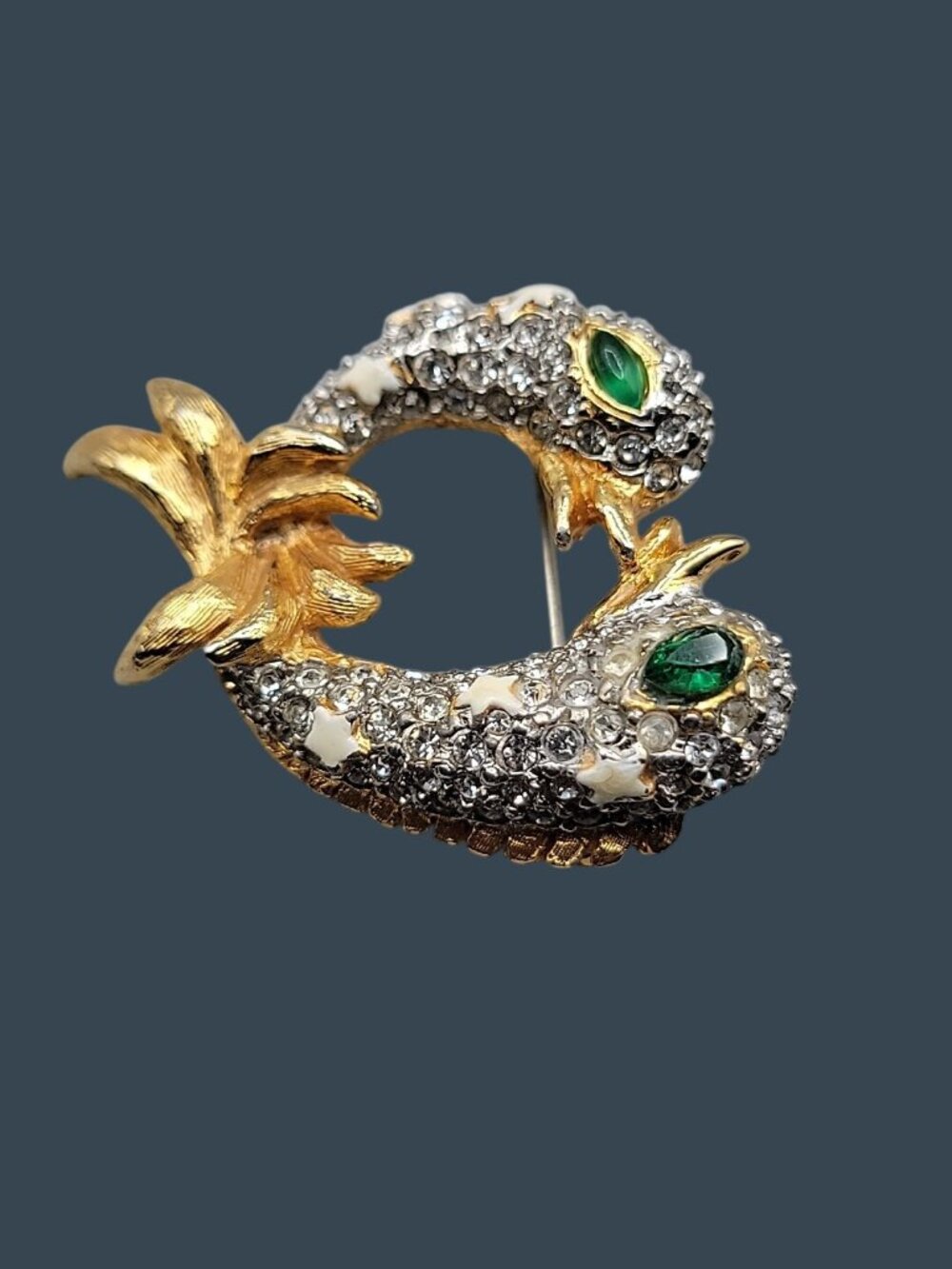 KJL Zodiac Pisces Brooch Rhinestone Double Fish Rare Vintage Kenneth Jay Lane - Picture 11 of 12